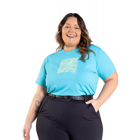 T-shirt Feminina B.ON Plus Size Casual Azul - 24271140 Modelo:CAMISETA